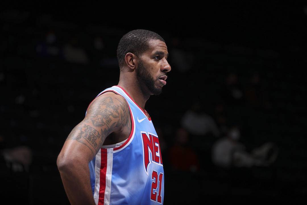 引发了巨大 引发了巨大